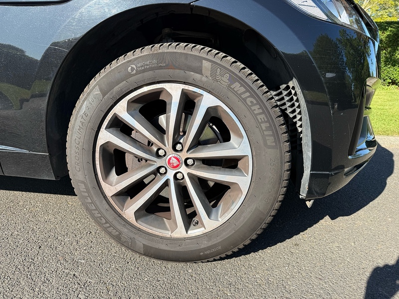 Jaguar D180 R-Sport SUV 2.0 Automatic Diesel