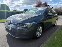 Volkswagen Golf TSI Life 