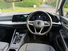 Volkswagen Golf TSI Life 