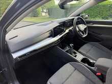 Volkswagen Golf TSI Life 