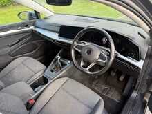 Volkswagen Golf TSI Life 