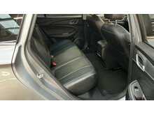 MG MG5 Exclusive Long Range 