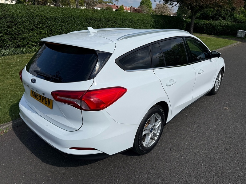Ford EcoBlue Zetec Estate 1.5 Manual Diesel