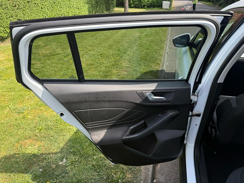 Ford EcoBlue Zetec Estate 1.5 Manual Diesel