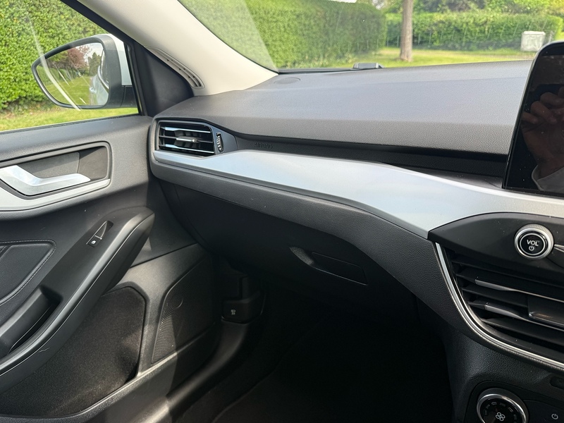 Ford EcoBlue Zetec Estate 1.5 Manual Diesel