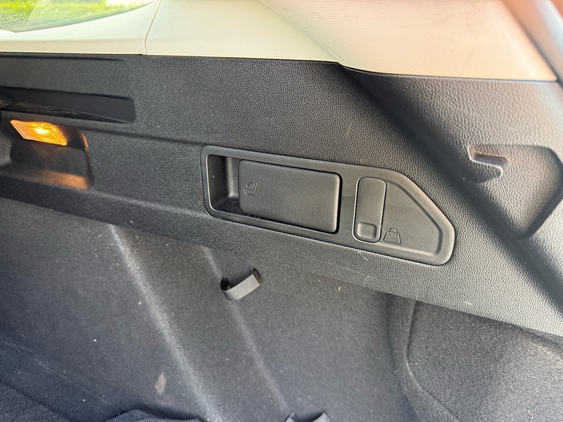 Ford EcoBlue Zetec Estate 1.5 Manual Diesel