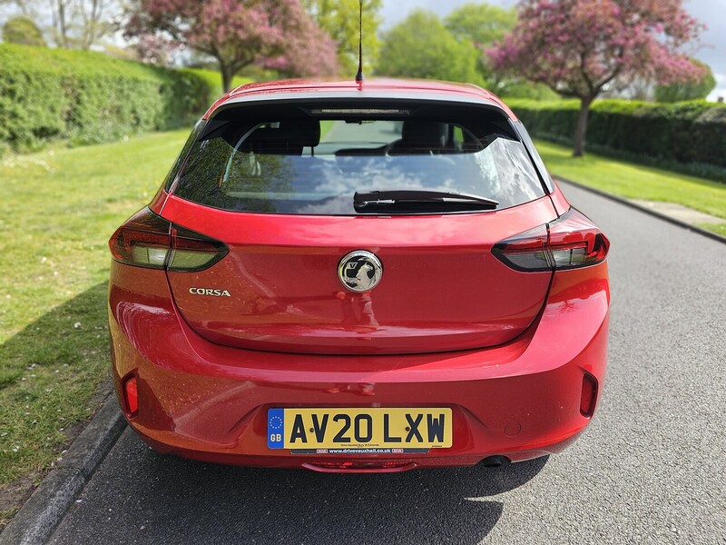 Vauxhall SE Nav Hatchback 1.2 Manual Petrol