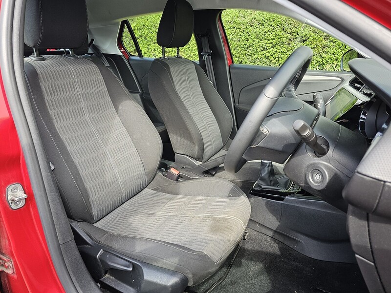 Vauxhall SE Nav Hatchback 1.2 Manual Petrol
