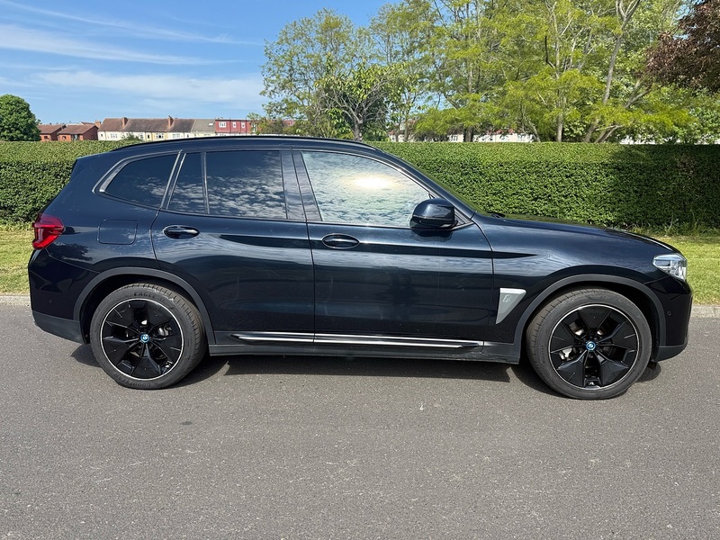 BMW Premier Edition Pro SUV 0.0 Automatic Electric