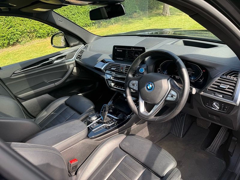 BMW Premier Edition Pro SUV 0.0 Automatic Electric