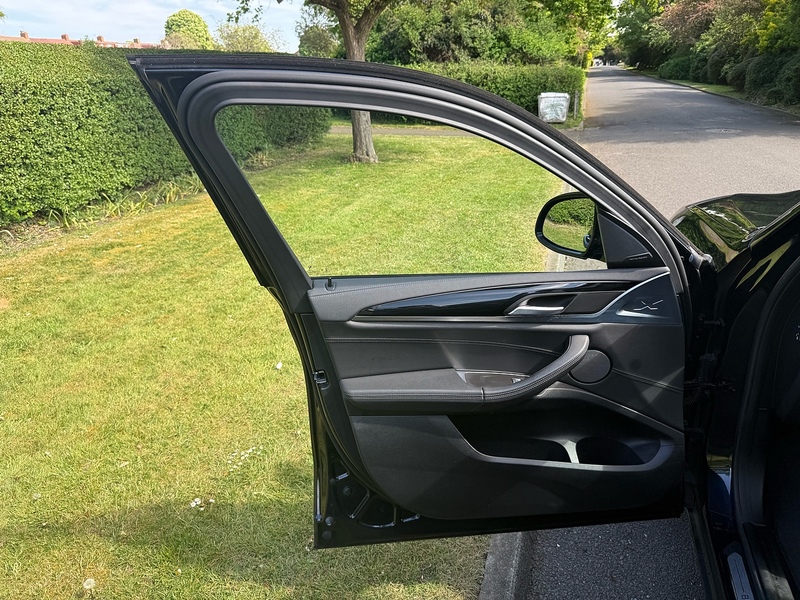 BMW Premier Edition Pro SUV 0.0 Automatic Electric