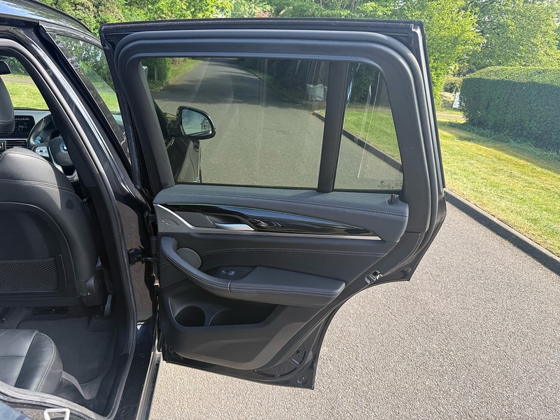 BMW Premier Edition Pro SUV 0.0 Automatic Electric