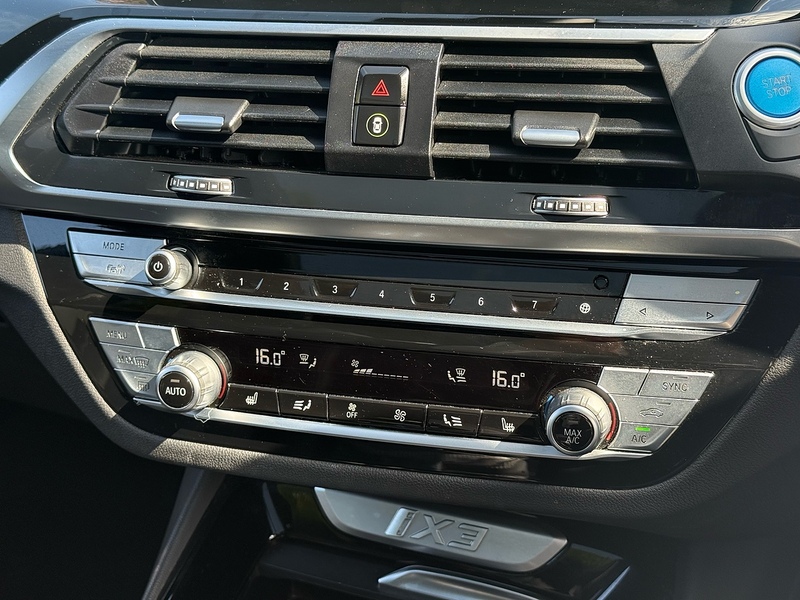 BMW Premier Edition Pro SUV 0.0 Automatic Electric