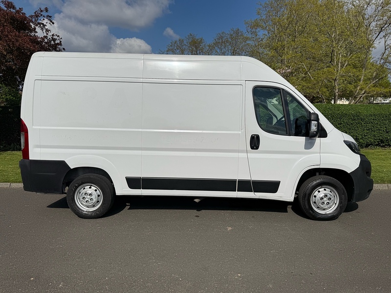 Peugeot BlueHDi 335 S Panel Van 2.2 Manual Diesel