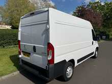 Peugeot Boxer BlueHDi 335 S 