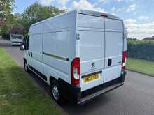 Peugeot Boxer BlueHDi 335 S 