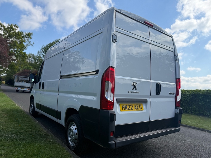 Peugeot BlueHDi 335 S Panel Van 2.2 Manual Diesel