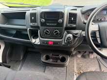 Peugeot Boxer BlueHDi 335 S 