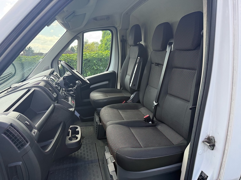 Peugeot BlueHDi 335 S Panel Van 2.2 Manual Diesel