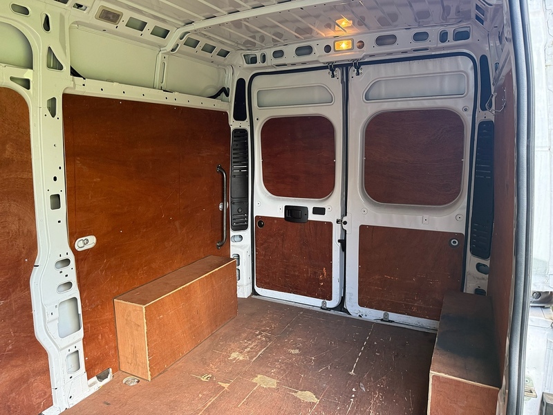 Peugeot BlueHDi 335 S Panel Van 2.2 Manual Diesel