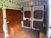 Peugeot Boxer BlueHDi 335 S 