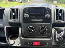 Peugeot Boxer BlueHDi 335 S 