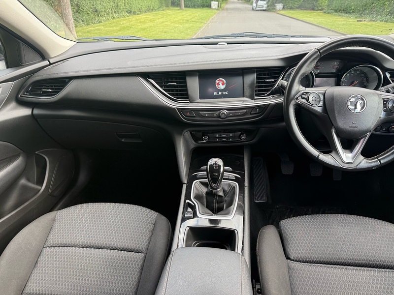 Vauxhall Turbo D SE Nav Hatchback 1.5 Manual Diesel
