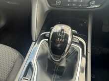 Vauxhall Insignia Turbo D SE Nav 