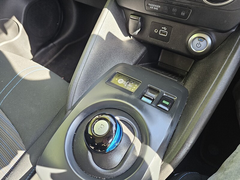 Nissan Acenta Hatchback 0.0 Automatic Electric