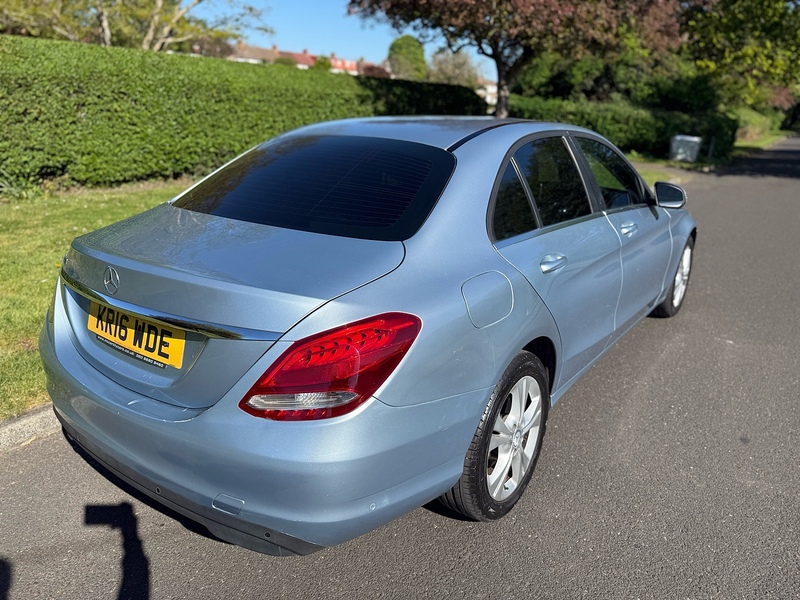 Mercedes-Benz C200 SE Saloon 2.0 Automatic Petrol