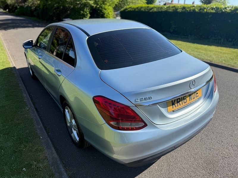 Mercedes-Benz C200 SE Saloon 2.0 Automatic Petrol