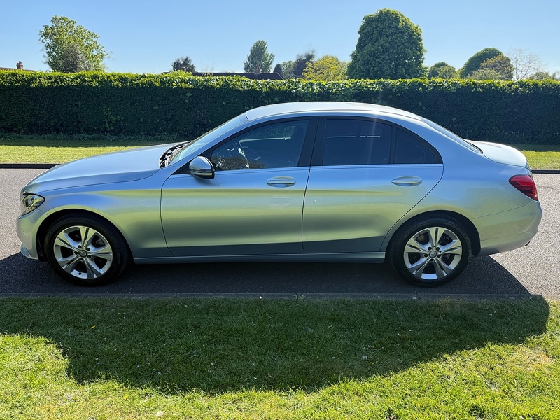 Mercedes-Benz C200 SE Saloon 2.0 Automatic Petrol