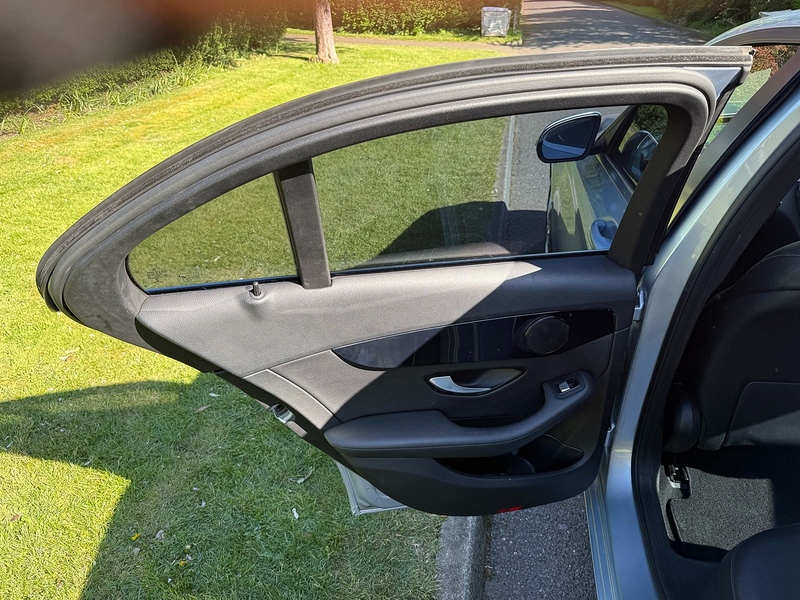 Mercedes-Benz C200 SE Saloon 2.0 Automatic Petrol