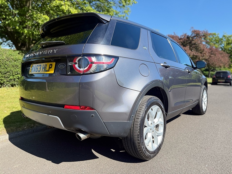 Land Rover TD4 HSE SUV 2.0 Automatic Diesel