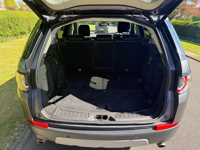 Land Rover TD4 HSE SUV 2.0 Automatic Diesel