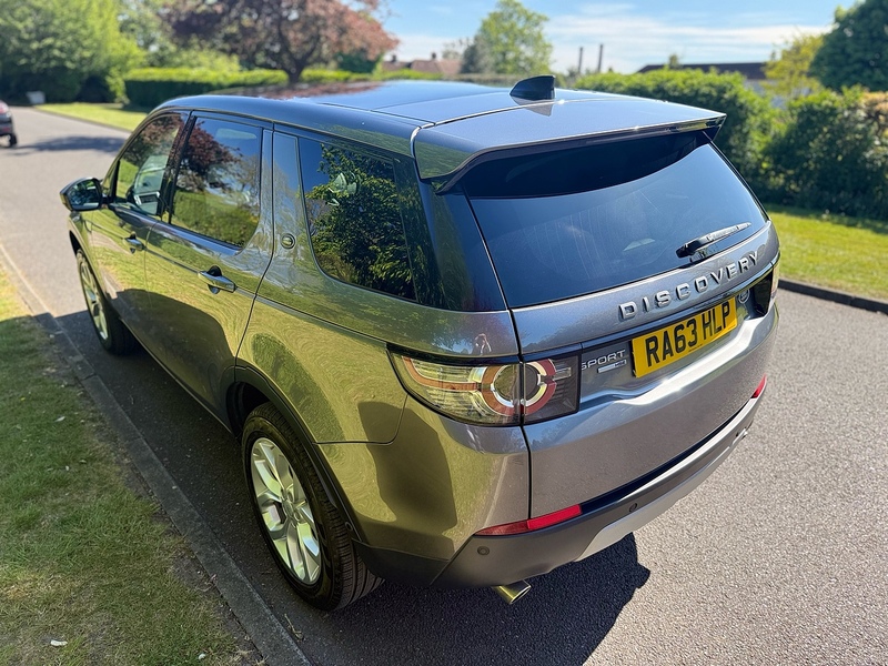 Land Rover TD4 HSE SUV 2.0 Automatic Diesel