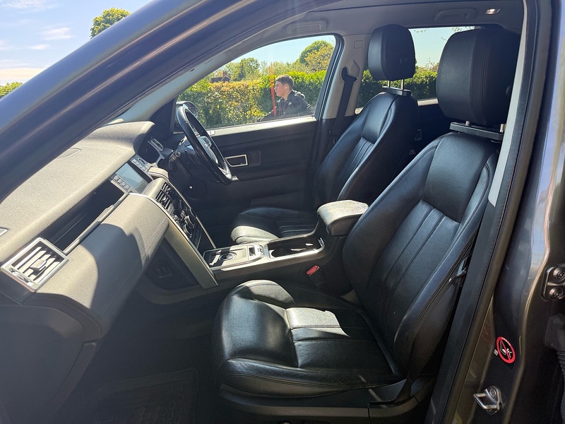 Land Rover TD4 HSE SUV 2.0 Automatic Diesel
