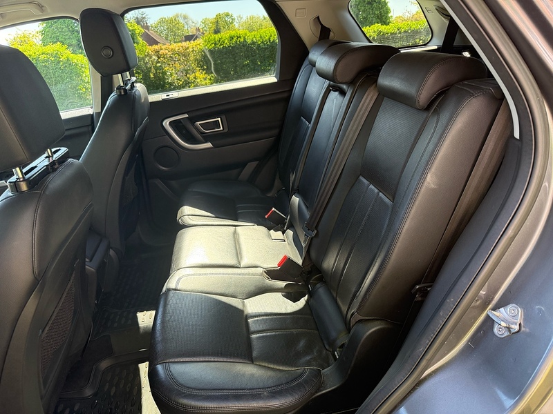 Land Rover TD4 HSE SUV 2.0 Automatic Diesel