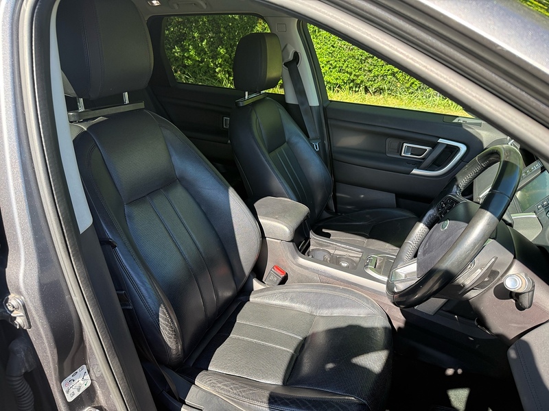 Land Rover TD4 HSE SUV 2.0 Automatic Diesel