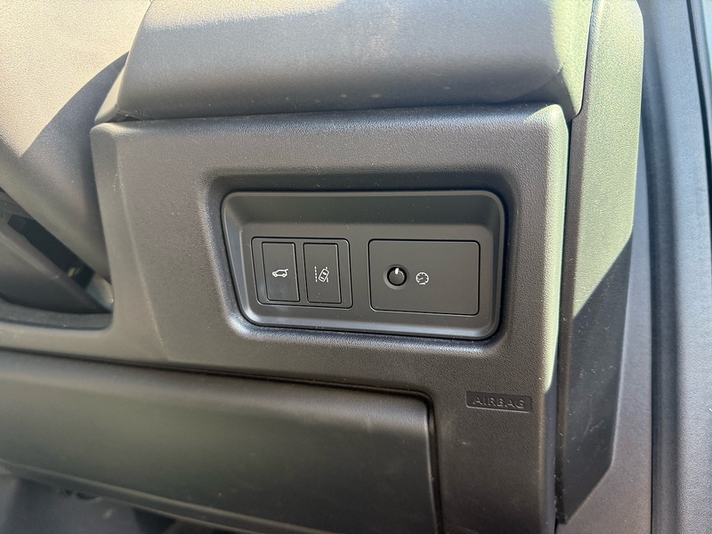 Land Rover TD4 HSE SUV 2.0 Automatic Diesel
