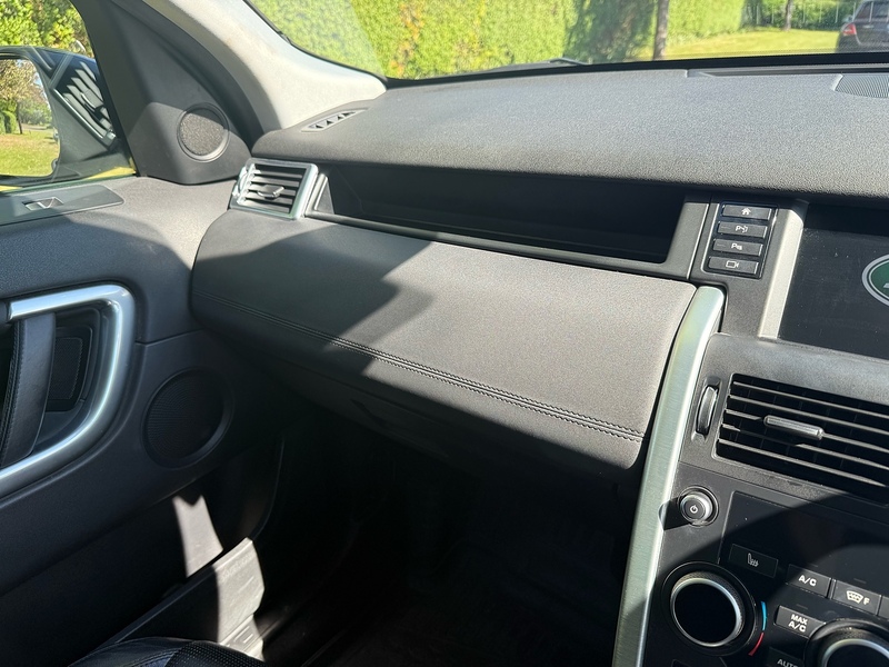 Land Rover TD4 HSE SUV 2.0 Automatic Diesel