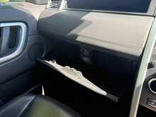 Land Rover Discovery Sport TD4 HSE 