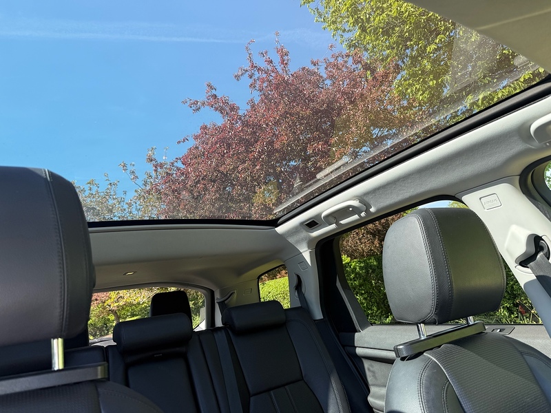 Land Rover TD4 HSE SUV 2.0 Automatic Diesel