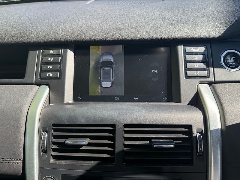 Land Rover TD4 HSE SUV 2.0 Automatic Diesel