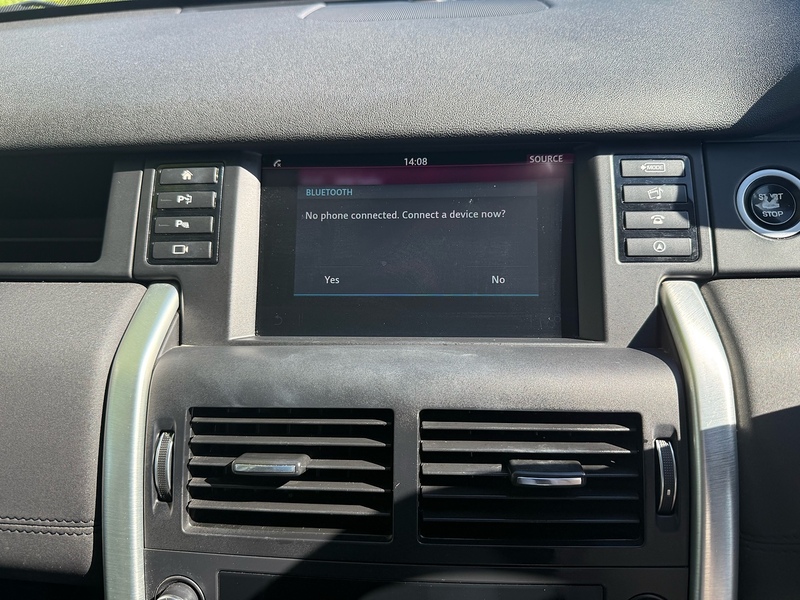 Land Rover TD4 HSE SUV 2.0 Automatic Diesel