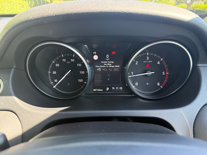 Land Rover TD4 HSE SUV 2.0 Automatic Diesel