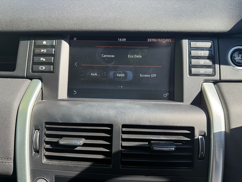 Land Rover TD4 HSE SUV 2.0 Automatic Diesel