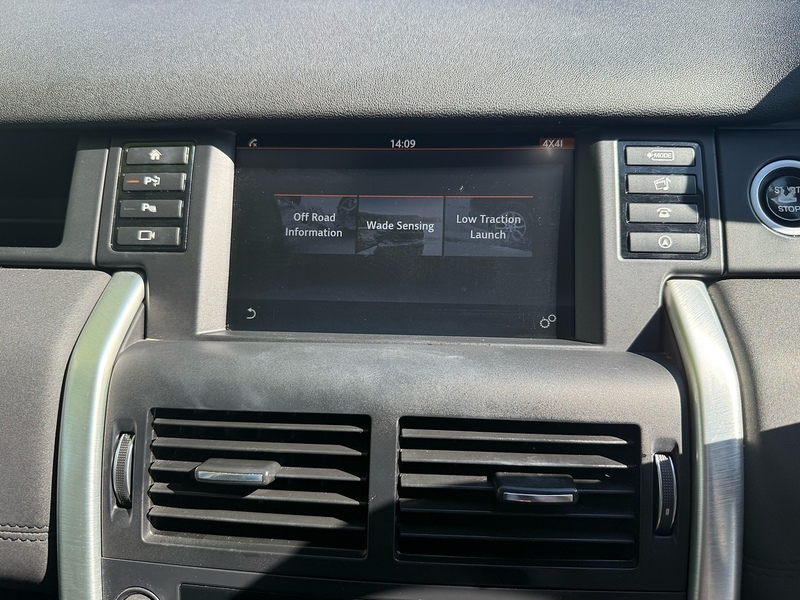 Land Rover TD4 HSE SUV 2.0 Automatic Diesel