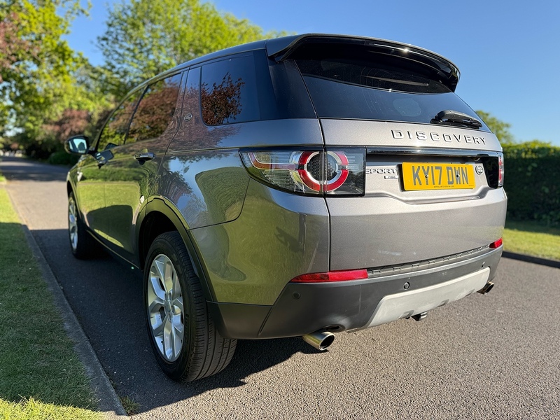 Land Rover TD4 HSE SUV 2.0 Automatic Diesel