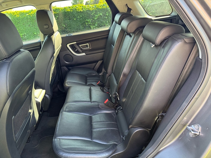 Land Rover TD4 HSE SUV 2.0 Automatic Diesel